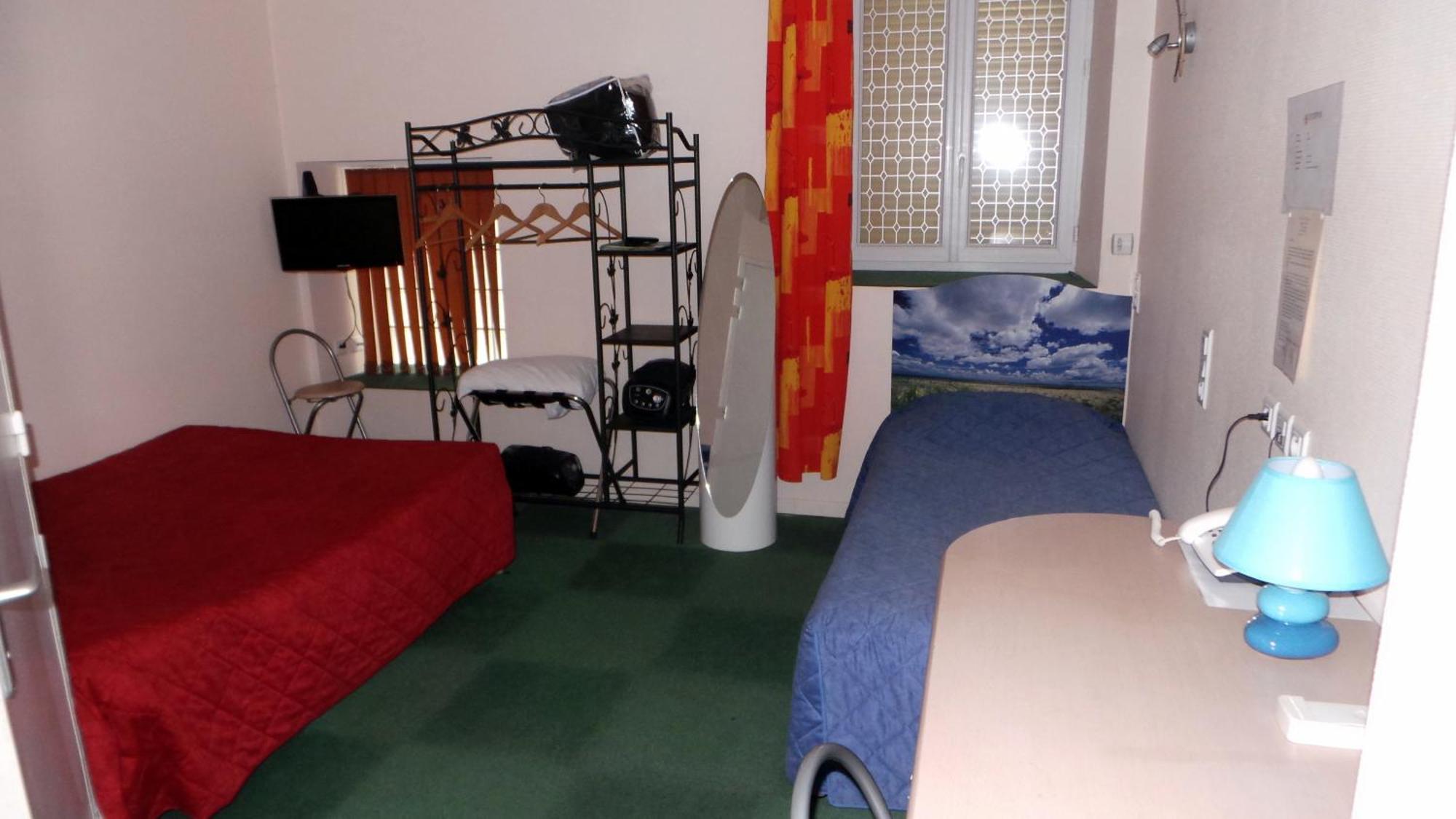 Hotel Le Gambetta Carmaux Zimmer foto