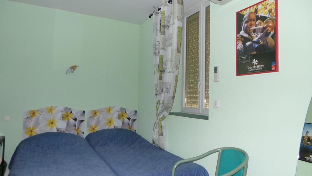 Hotel Le Gambetta Carmaux Zimmer foto